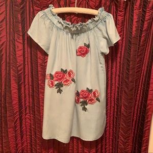 2 for 10 Off the shoulder with floral appliqués